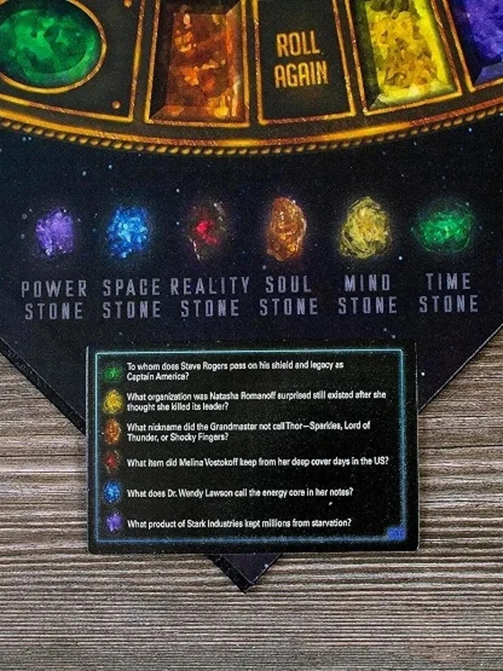 Trivial Pursuit Marvel Universe Ultimate Edition Board Game The Infinity Saga